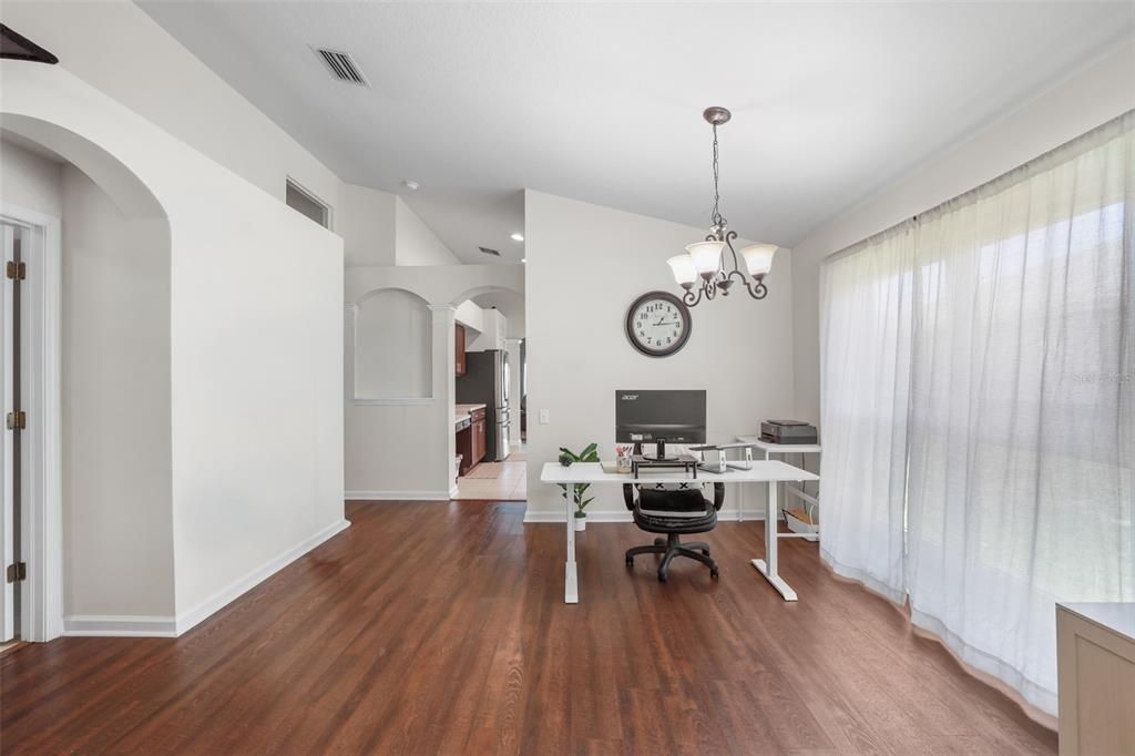 For Sale: $350,000 (4 beds, 2 baths, 1956 Square Feet)
