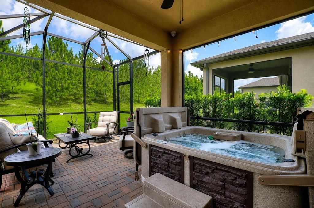 На продажу: $359,900 (2 спален, 2 ванн, 1668 Квадратных фут)