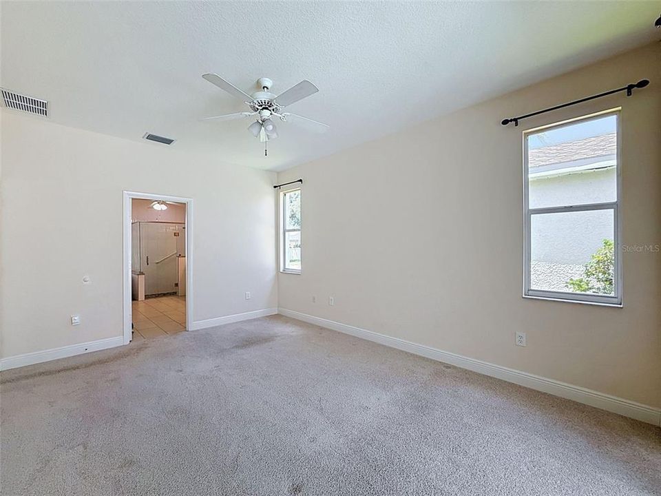 For Sale: $649,000 (3 beds, 2 baths, 1984 Square Feet)