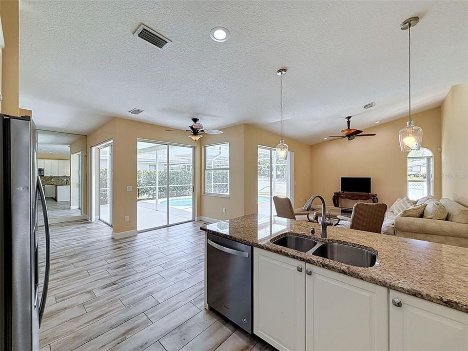 For Sale: $649,000 (3 beds, 2 baths, 1984 Square Feet)