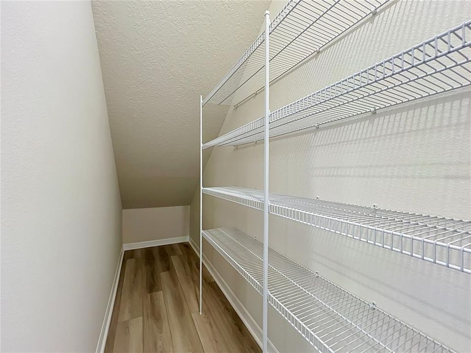 For Rent: $2,600 (3 beds, 2 baths, 1600 Square Feet)