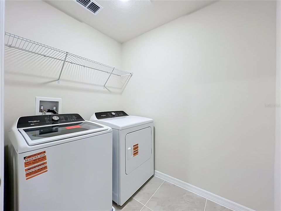 For Rent: $2,600 (3 beds, 2 baths, 1600 Square Feet)