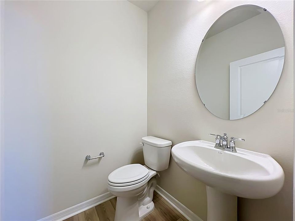 For Rent: $2,600 (3 beds, 2 baths, 1600 Square Feet)