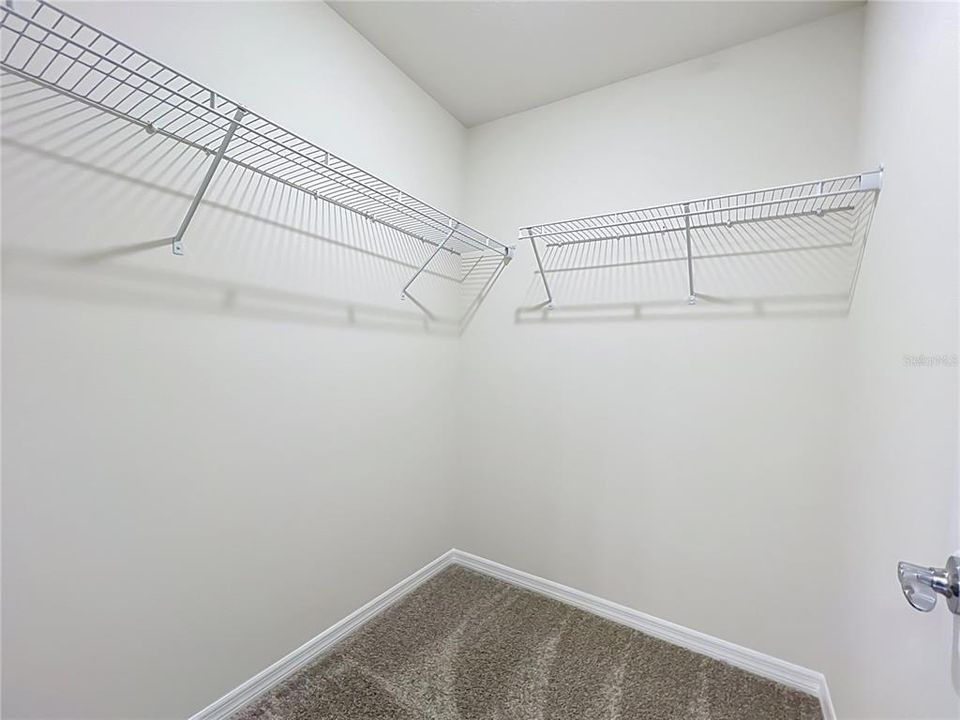 For Rent: $2,600 (3 beds, 2 baths, 1600 Square Feet)