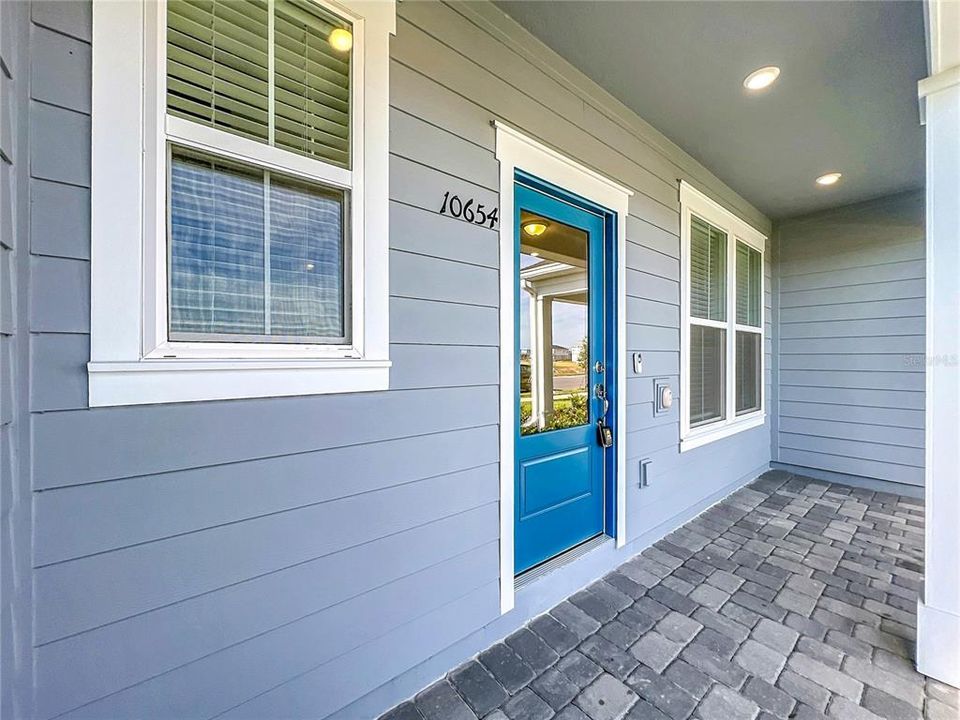 For Rent: $2,600 (3 beds, 2 baths, 1600 Square Feet)