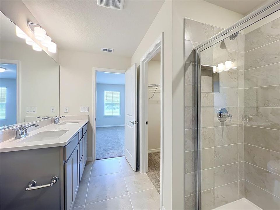 For Rent: $2,600 (3 beds, 2 baths, 1600 Square Feet)