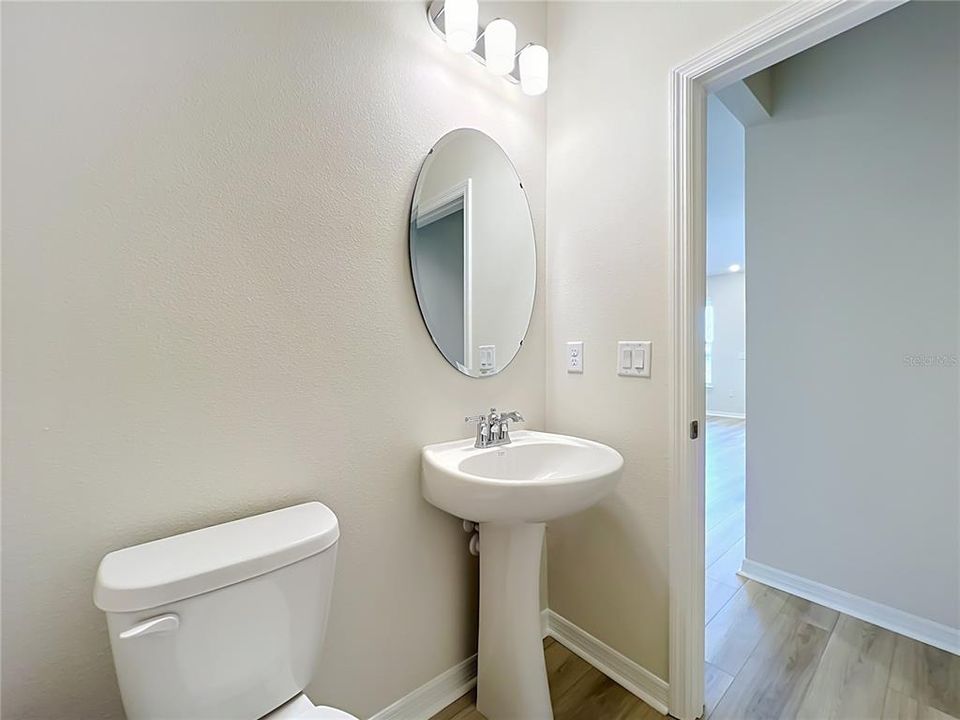 For Rent: $2,600 (3 beds, 2 baths, 1600 Square Feet)