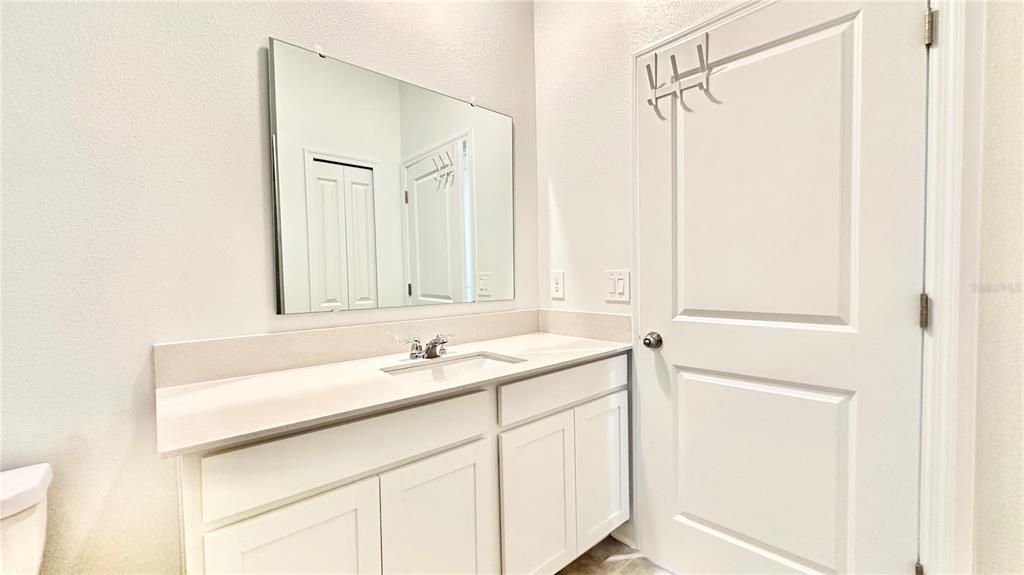 For Rent: $2,300 (4 beds, 2 baths, 1853 Square Feet)