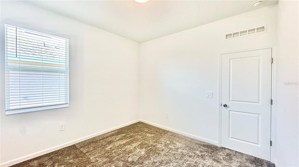 For Rent: $2,300 (4 beds, 2 baths, 1853 Square Feet)