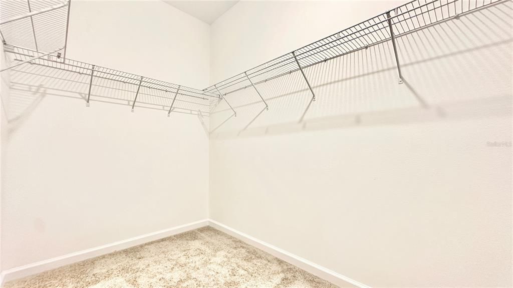 For Rent: $2,300 (4 beds, 2 baths, 1853 Square Feet)