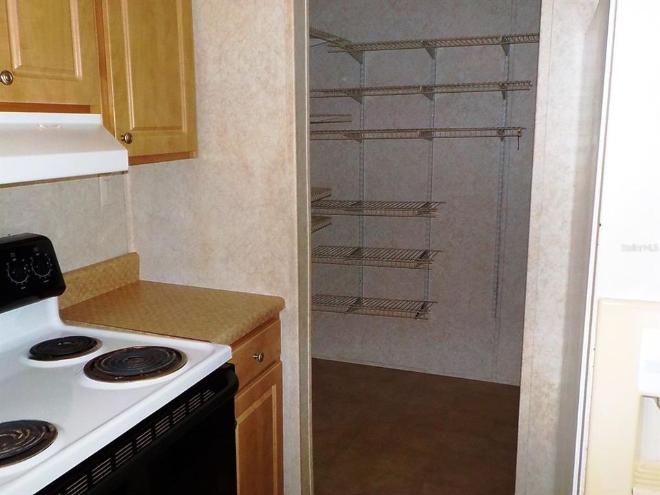 En Venta: $144,000 (2 camas, 2 baños, 896 Pies cuadrados)