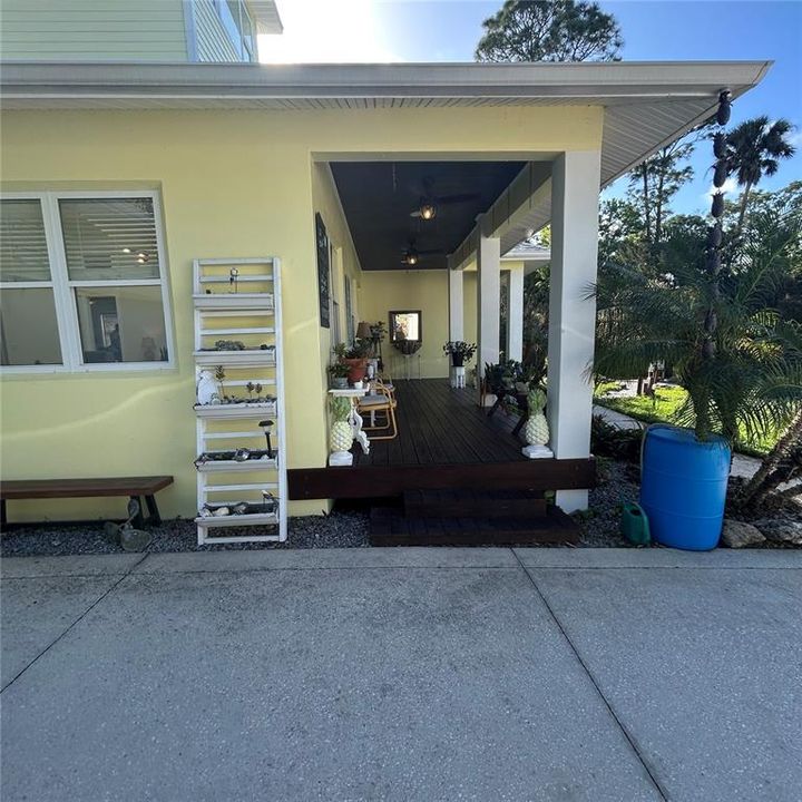 For Sale: $850,000 (4 beds, 3 baths, 2054 Square Feet)