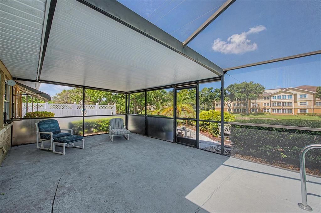 For Sale: $335,000 (2 beds, 2 baths, 1802 Square Feet)