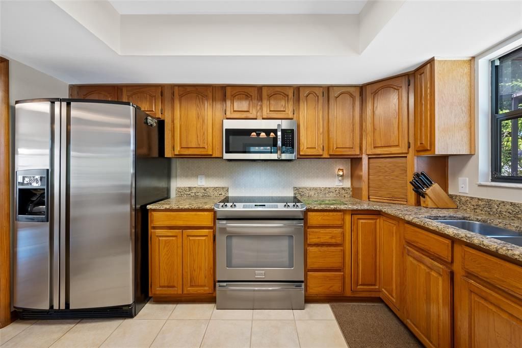 For Sale: $524,900 (3 beds, 2 baths, 2087 Square Feet)