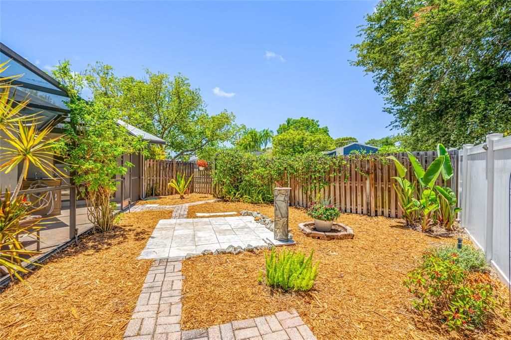 For Sale: $524,900 (3 beds, 2 baths, 2087 Square Feet)