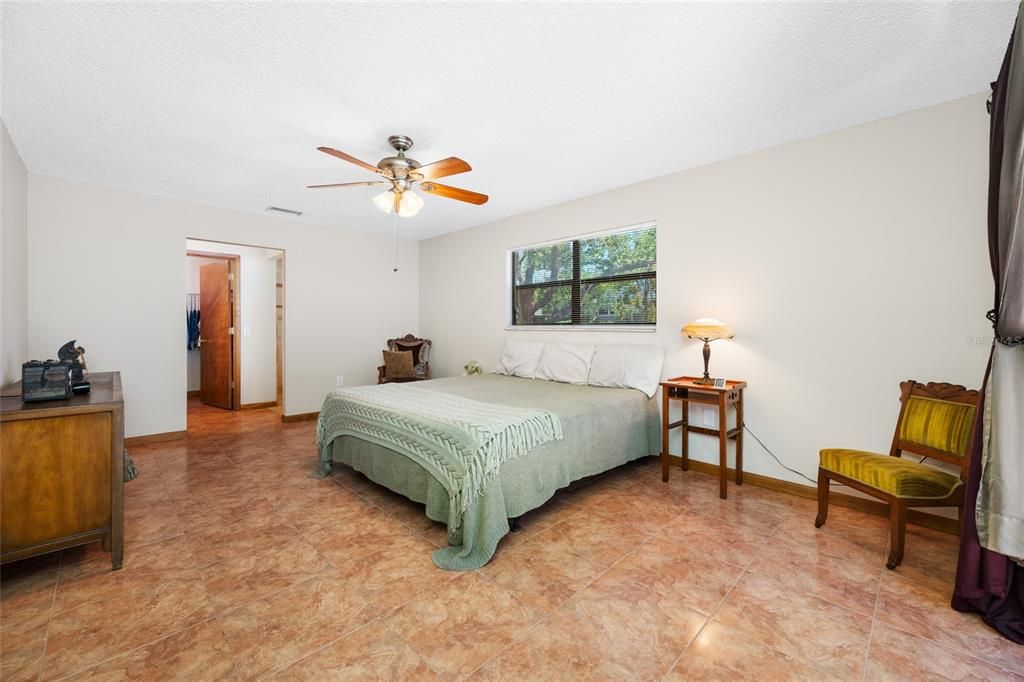 For Sale: $524,900 (3 beds, 2 baths, 2087 Square Feet)