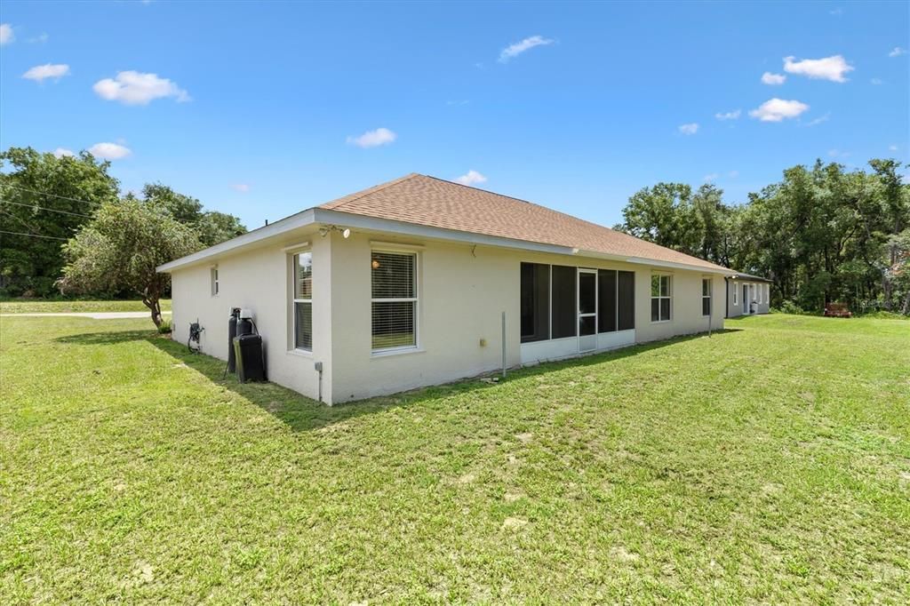 En Venta: $325,000 (3 camas, 2 baños, 2135 Pies cuadrados)