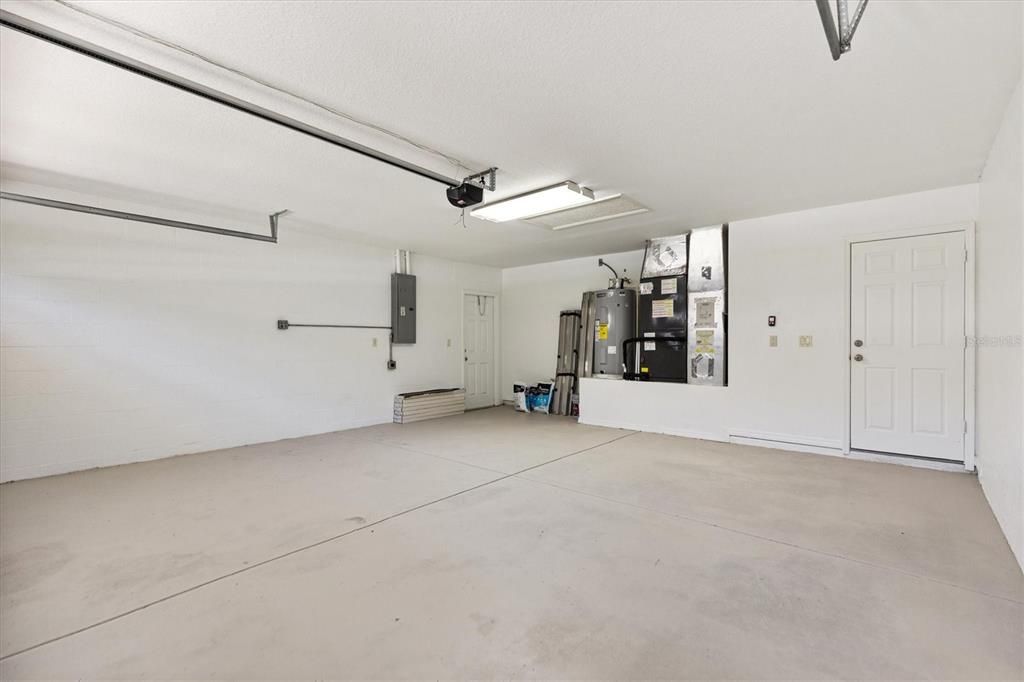 En Venta: $325,000 (3 camas, 2 baños, 2135 Pies cuadrados)