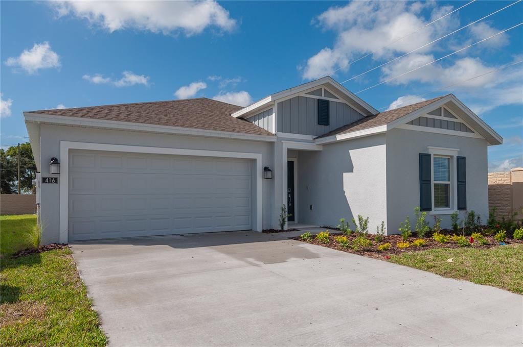 For Rent: $2,350 (4 beds, 2 baths, 1939 Square Feet)