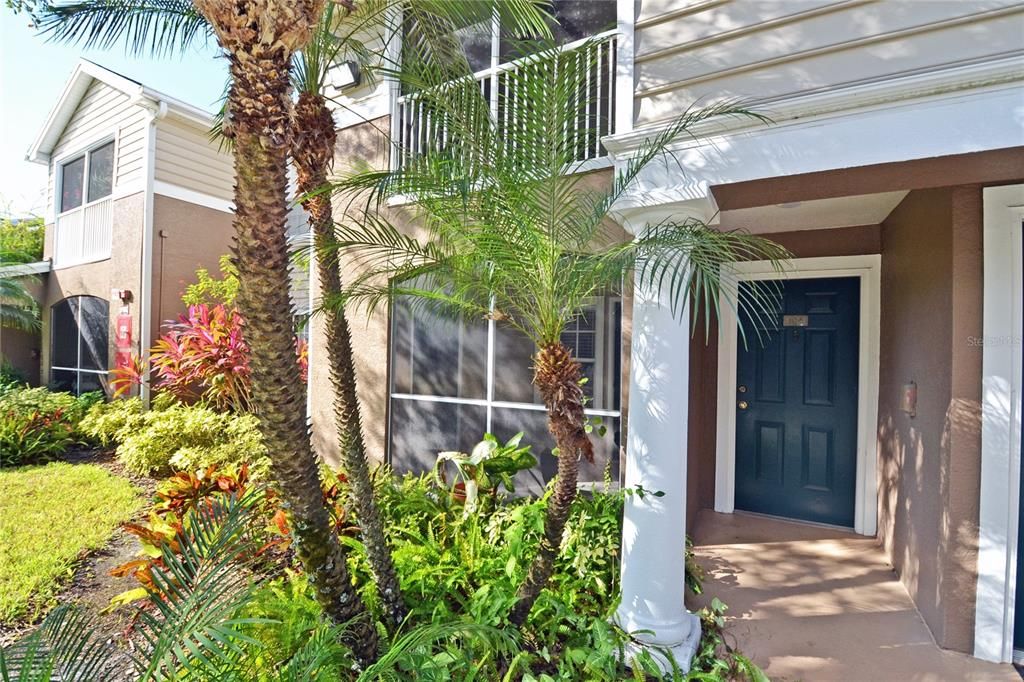 For Rent: $1,800 (2 beds, 2 baths, 1048 Square Feet)