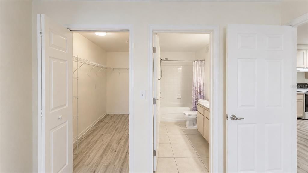 For Rent: $1,800 (2 beds, 2 baths, 1048 Square Feet)