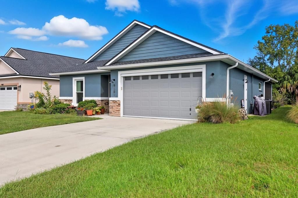For Sale: $359,900 (3 beds, 2 baths, 1754 Square Feet)