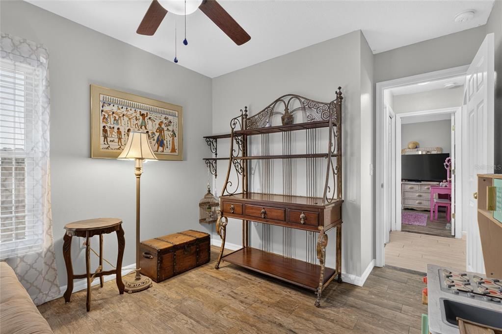 For Sale: $539,000 (5 beds, 3 baths, 2045 Square Feet)