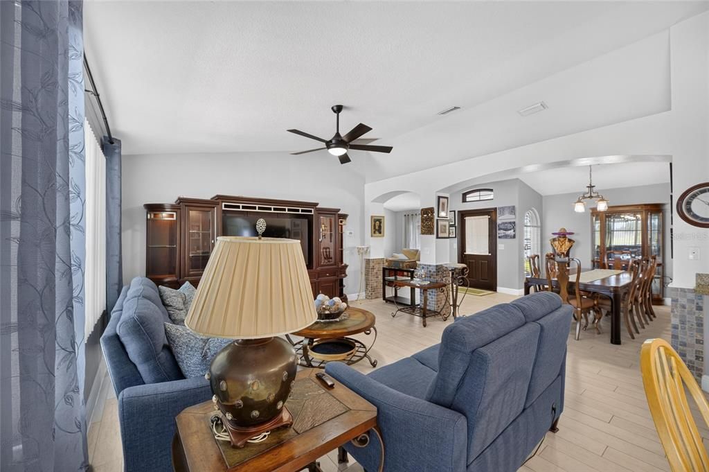 For Sale: $539,000 (5 beds, 3 baths, 2045 Square Feet)
