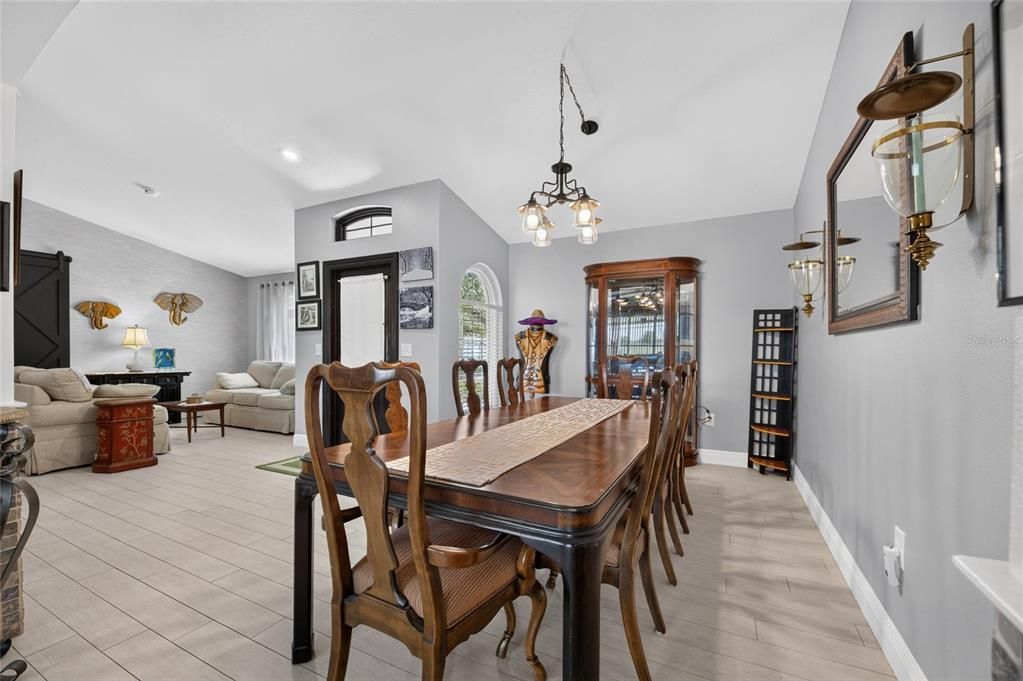 For Sale: $539,000 (5 beds, 3 baths, 2045 Square Feet)