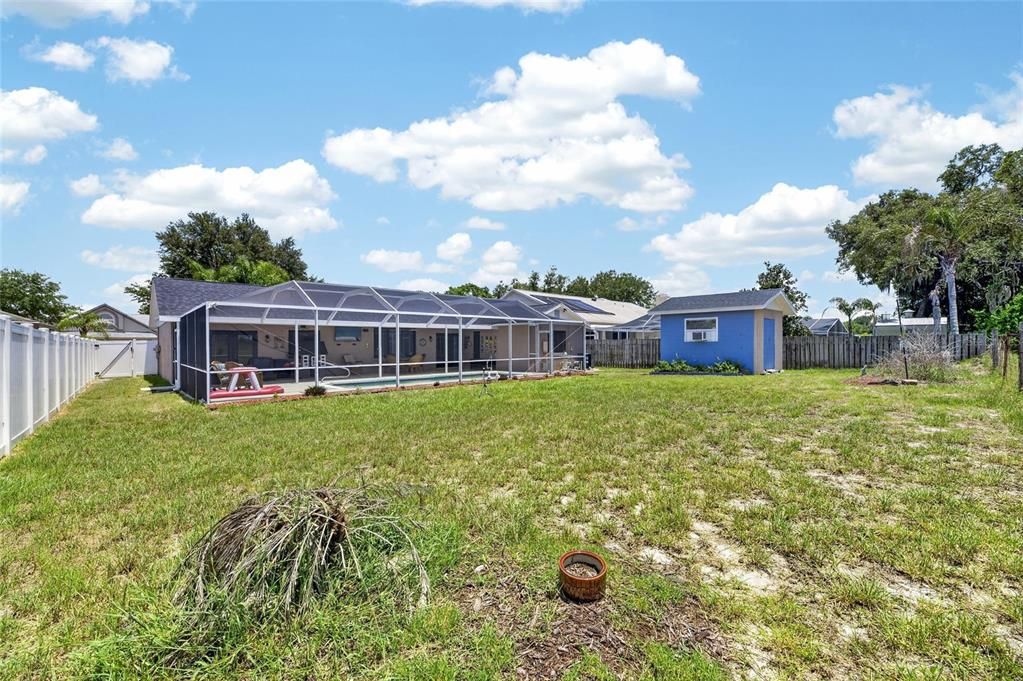 For Sale: $539,000 (5 beds, 3 baths, 2045 Square Feet)