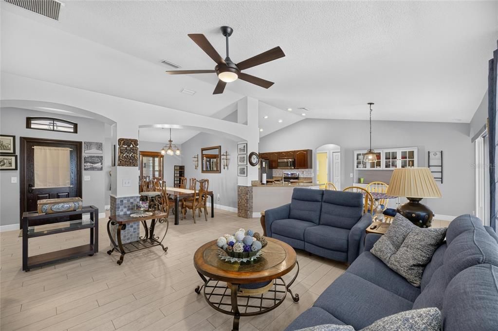For Sale: $539,000 (5 beds, 3 baths, 2045 Square Feet)