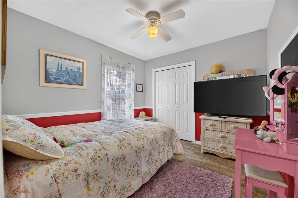 For Sale: $539,000 (5 beds, 3 baths, 2045 Square Feet)