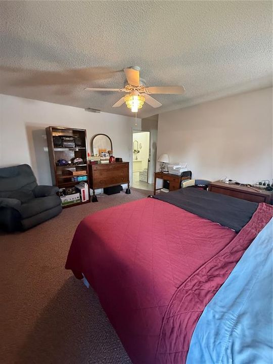 For Sale: $489,900 (3 beds, 2 baths, 2160 Square Feet)