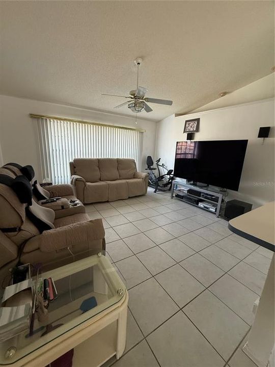 For Sale: $489,900 (3 beds, 2 baths, 2160 Square Feet)