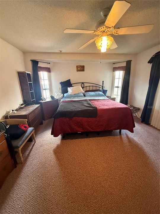For Sale: $489,900 (3 beds, 2 baths, 2160 Square Feet)