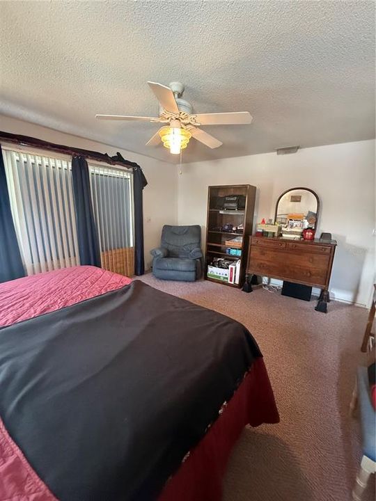 For Sale: $489,900 (3 beds, 2 baths, 2160 Square Feet)