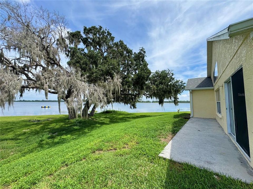 For Rent: $2,100 (4 beds, 3 baths, 1883 Square Feet)