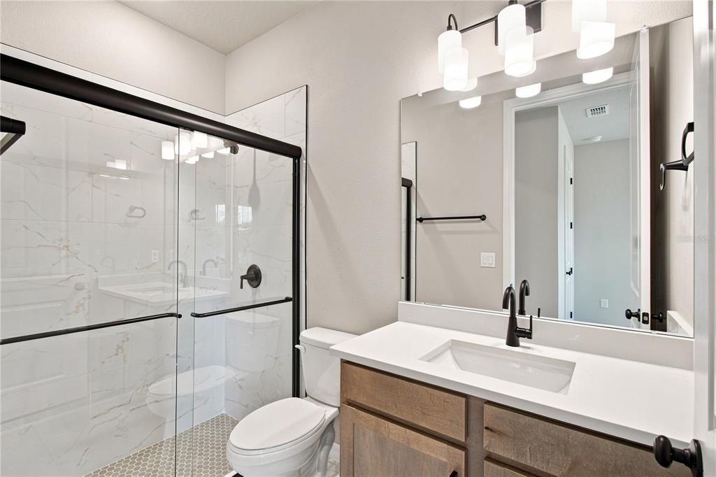 Activo con contrato: $519,990 (4 camas, 3 baños, 2317 Pies cuadrados)