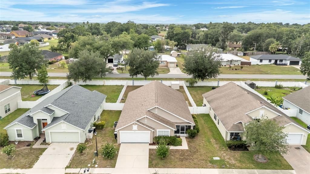 For Sale: $349,900 (4 beds, 3 baths, 2133 Square Feet)