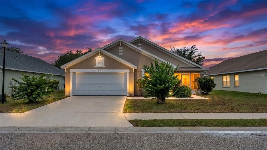 For Sale: $349,900 (4 beds, 3 baths, 2133 Square Feet)