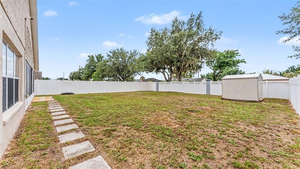 For Sale: $349,900 (4 beds, 3 baths, 2133 Square Feet)