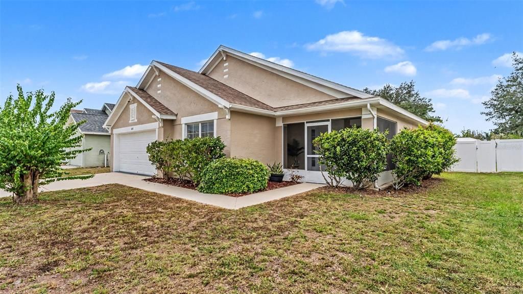 For Sale: $349,900 (4 beds, 3 baths, 2133 Square Feet)