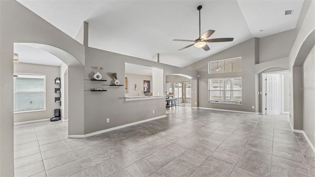 For Sale: $349,900 (4 beds, 3 baths, 2133 Square Feet)