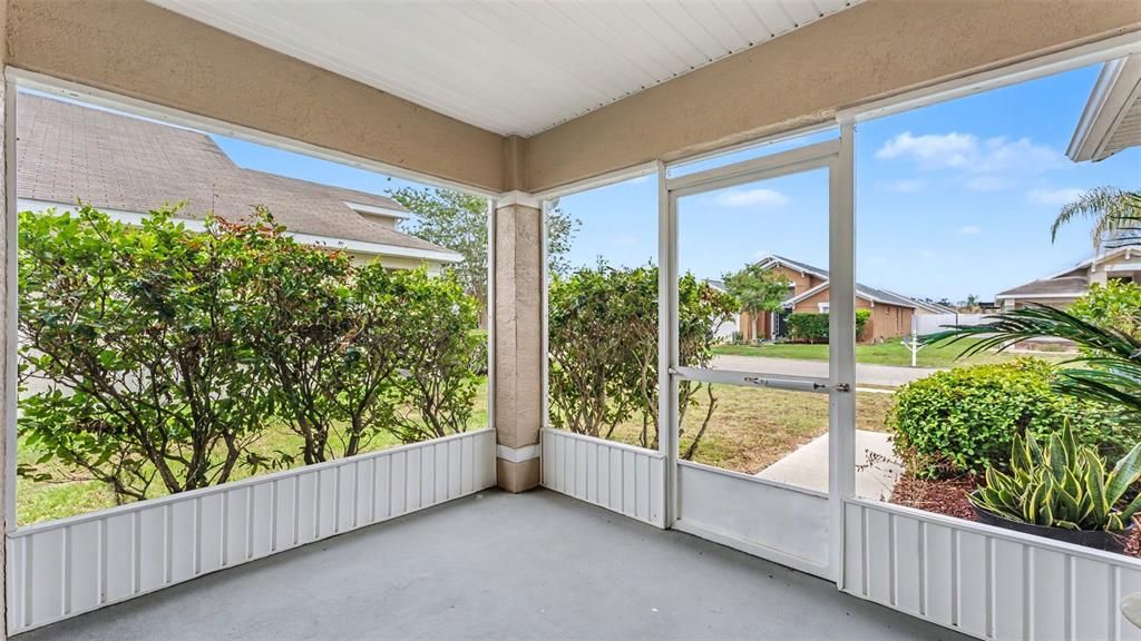 For Sale: $349,900 (4 beds, 3 baths, 2133 Square Feet)