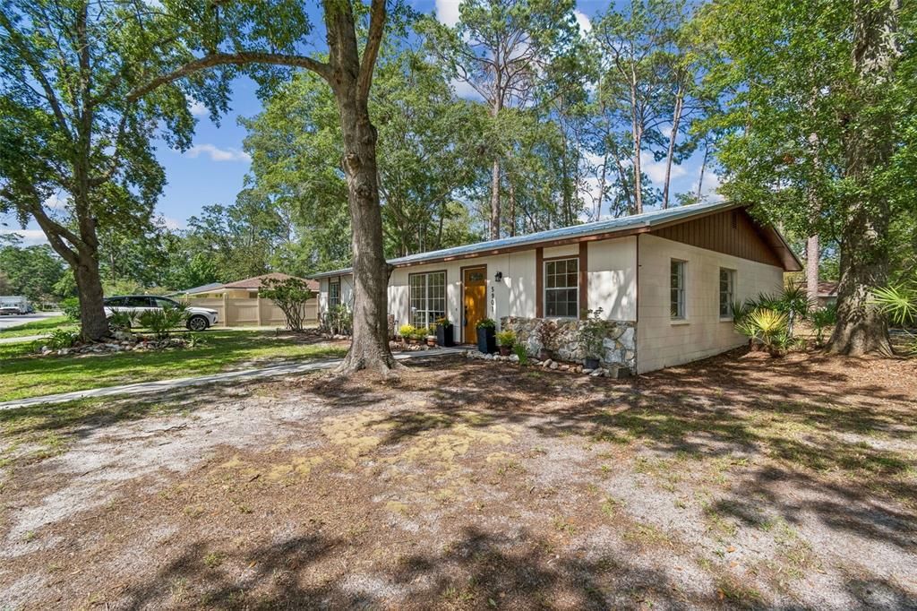 En Venta: $295,000 (3 camas, 2 baños, 1267 Pies cuadrados)