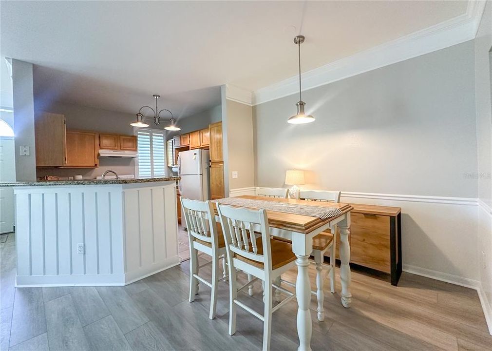 For Rent: $1,750 (1 beds, 1 baths, 834 Square Feet)