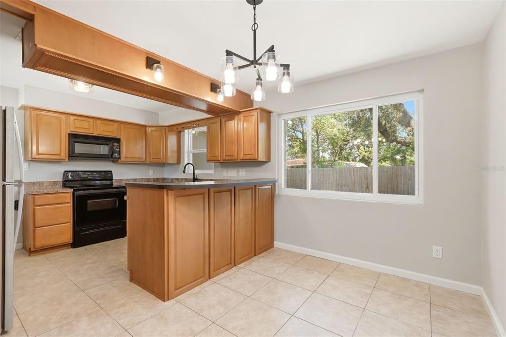 For Sale: $475,000 (3 beds, 2 baths, 1238 Square Feet)