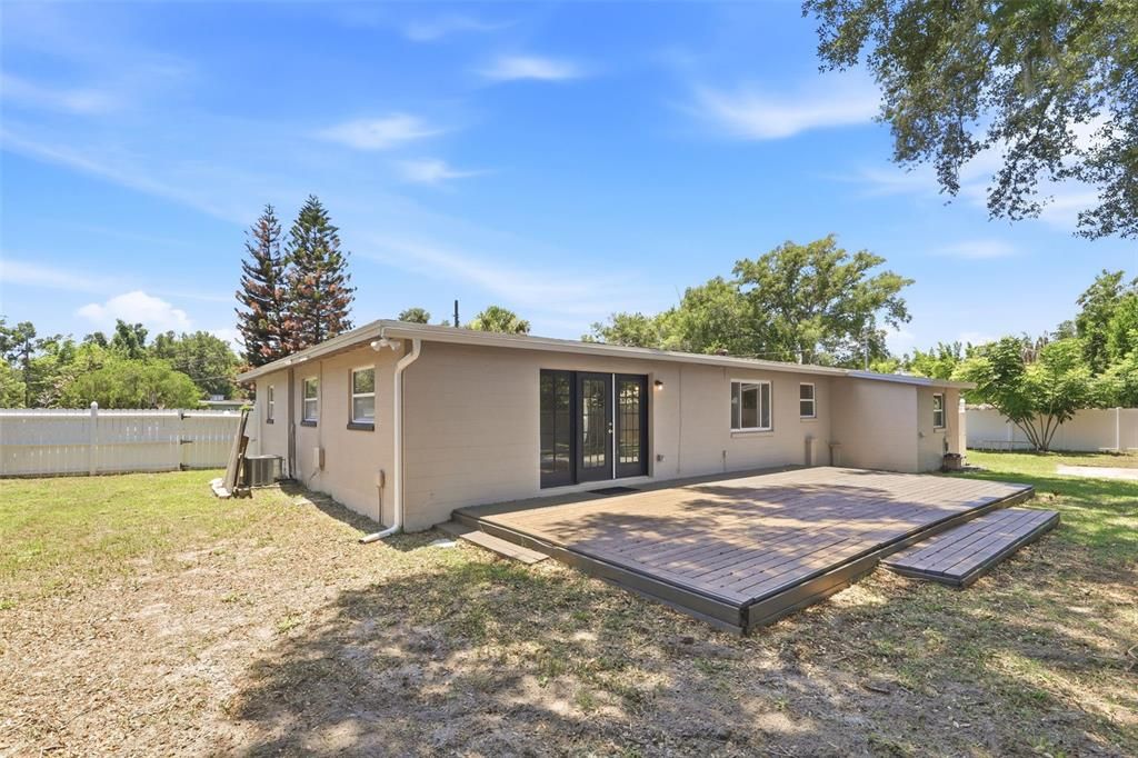 For Sale: $475,000 (3 beds, 2 baths, 1238 Square Feet)