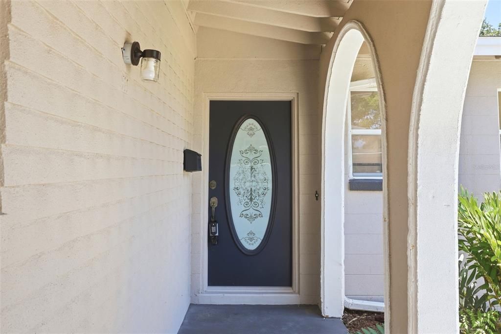For Sale: $475,000 (3 beds, 2 baths, 1238 Square Feet)