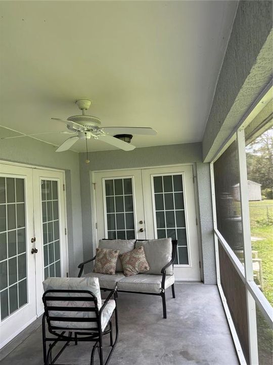 For Sale: $249,900 (3 beds, 2 baths, 1293 Square Feet)
